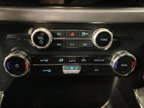 Used 2025 Ford F150 XLT w/ Equipment Group 301A Standard image 8