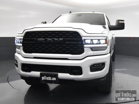 Used 2024 RAM 2500 Big Horn w/ Night Edition AWD/4WD image 49