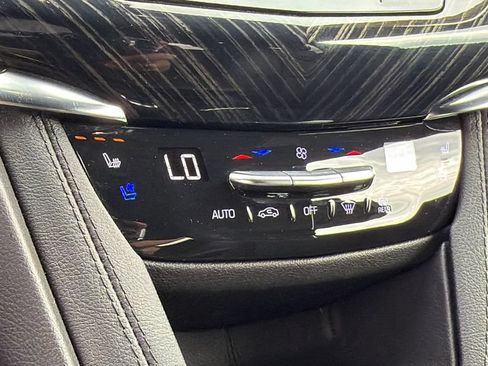 Used 2023 Cadillac XT6 Premium Luxury AWD/4WD image 14