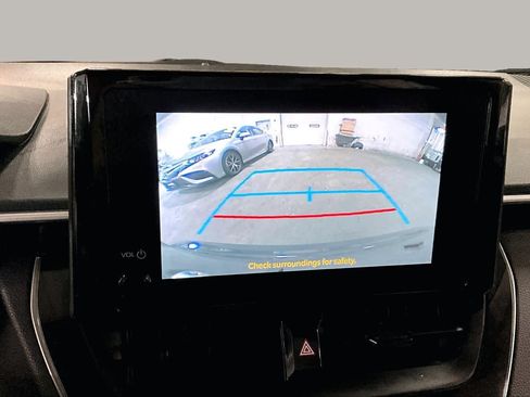 Used 2024 Toyota Corolla LE FWD image 27