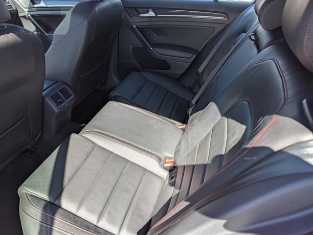 Used 2015 Volkswagen GTI SE FWD image 29