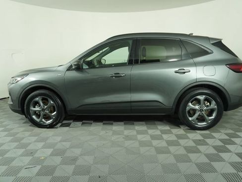 Used 2025 Ford Escape ST-Line FWD image 5