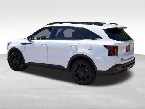 Certified 2025 Kia Sorento SX Prestige AWD/4WD image 8