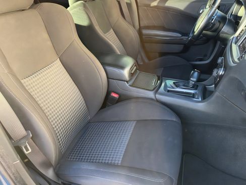 Used 2020 Dodge Charger R/T w/ Blacktop Package image 34