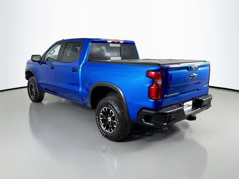 Used 2023 Chevrolet Silverado 1500 ZR2 image 6