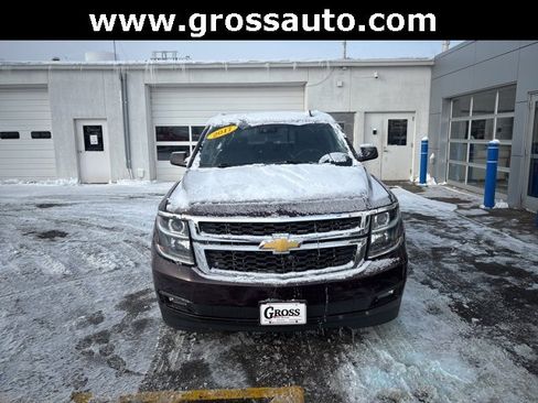 Used 2017 Chevrolet Suburban LT w/ Luxury Package image 3