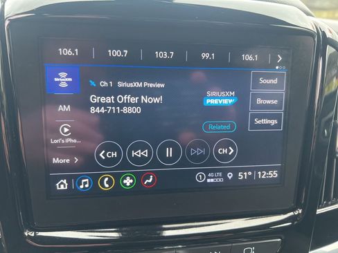 Used 2023 Chevrolet Traverse LT w/ Midnight/Sport Edition image 57