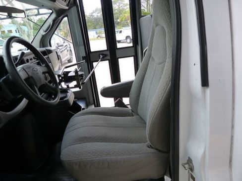 Used 2007 Chevrolet Express 3500 w/ School Bus Package RWD image 34