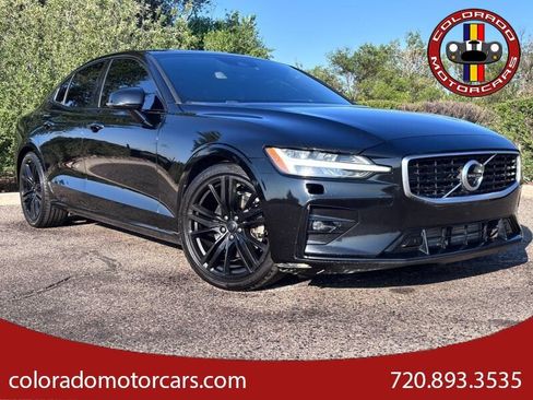 Used 2019 Volvo S60 T5 R-Design FWD image 2
