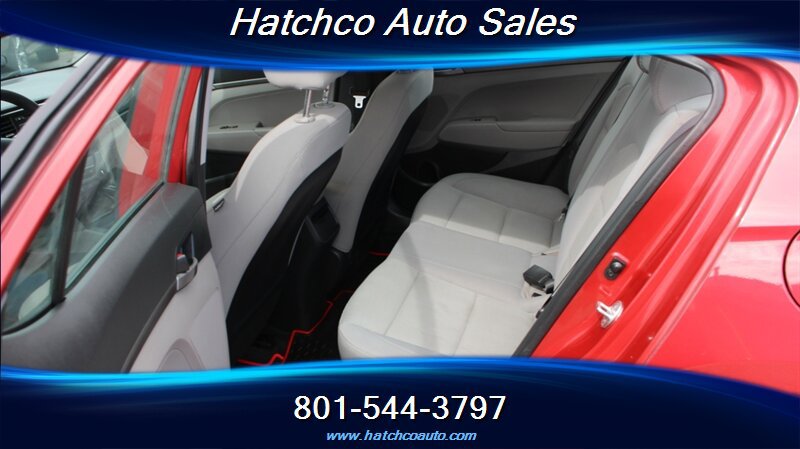 Used 2017 Hyundai Elantra SE FWD image 13