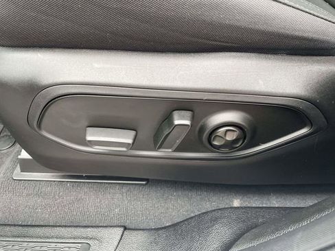 Used 2025 Jeep Grand Cherokee L Laredo w/ Luxury Tech Group I image 12