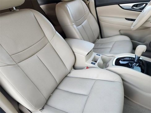 Used 2015 Nissan Rogue SL w/ SL Premium Package image 10