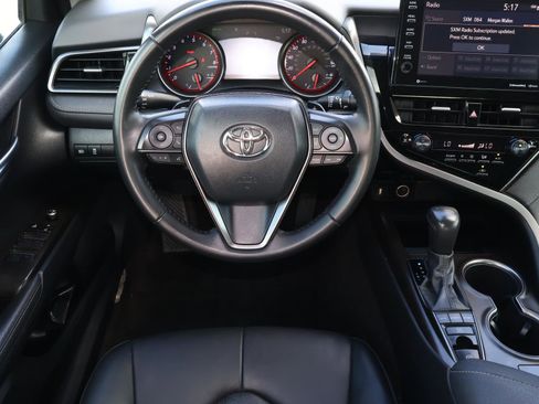 Used 2023 Toyota Camry XSE FWD image 9