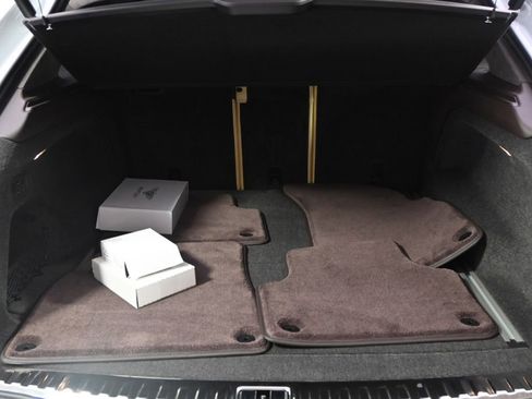 New 2025 Bentley Bentayga image 19