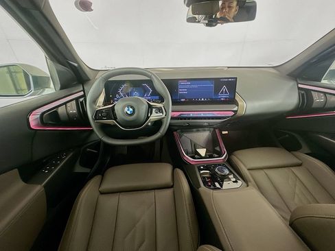 Used 2025 BMW X3 xDrive30i w/ Convenience Package AWD/4WD image 21