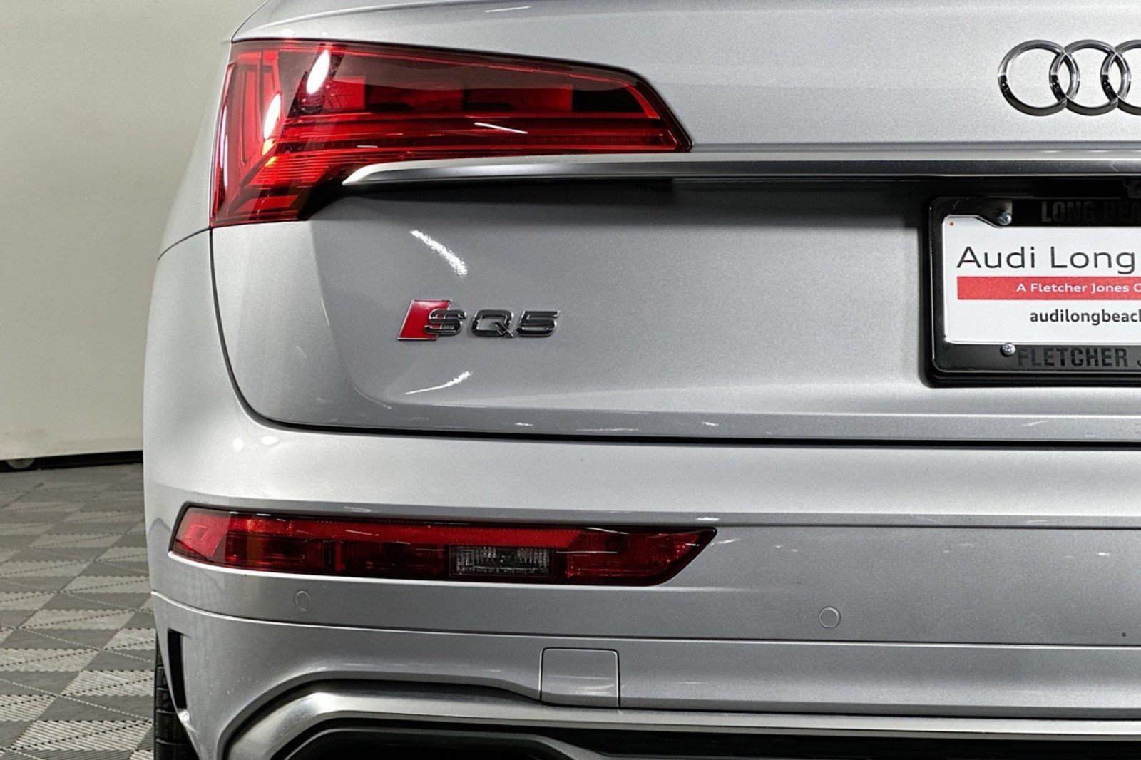 Used 2023 Audi SQ5 Prestige w/ Prestige Package AWD/4WD image 17
