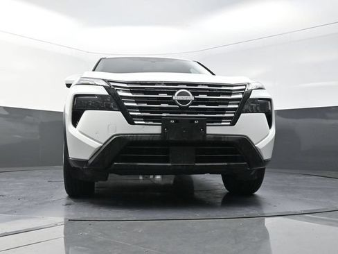 Used 2025 Nissan Rogue SV AWD/4WD image 32