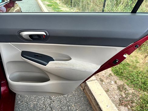 Used 2010 Honda Civic LX image 11