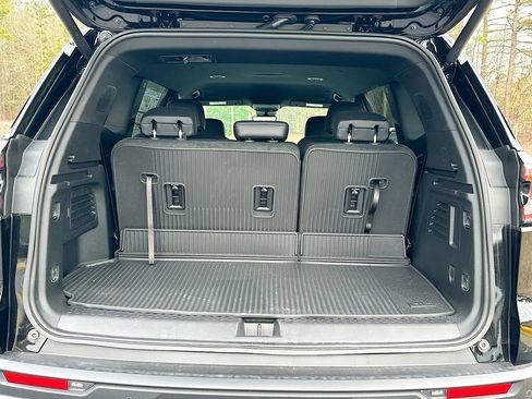 New 2026 GMC Acadia Elevation w/ Elevation Premium Package FWD image 16