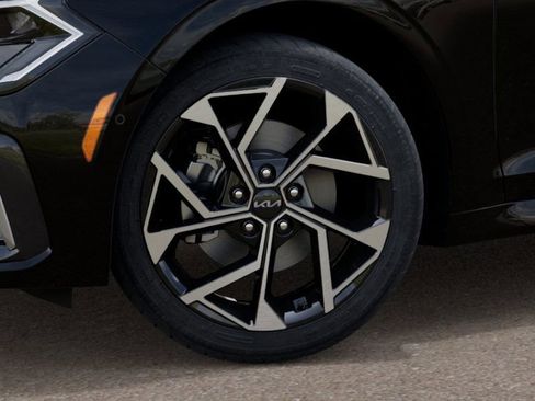 New 2025 Kia K5 EX image 9