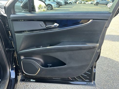 Used 2021 Lincoln Nautilus FWD image 21