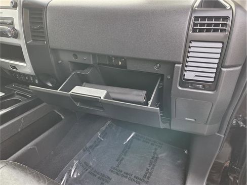 Used 2014 Nissan Titan PRO-4X w/ Pro-4x Luxury Package image 28