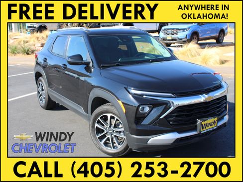 Used 2025 Chevrolet TrailBlazer LT AWD/4WD image 1