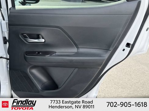 Used 2025 Nissan Kicks SV FWD image 16