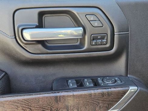 Used 2023 GMC Sierra 2500 Denali w/ Denali Ultimate Package AWD/4WD image 7