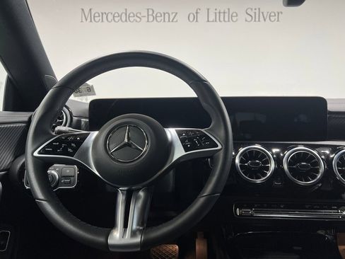 Used 2025 Mercedes-Benz CLA 250 4MATIC image 29