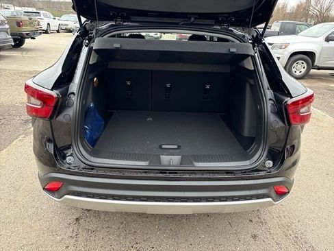 New 2026 Chevrolet Trax LT w/ LT Convenience Package image 22