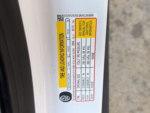 Used 2022 Chevrolet Bolt EUV Premier w/ Launch Edition image 39