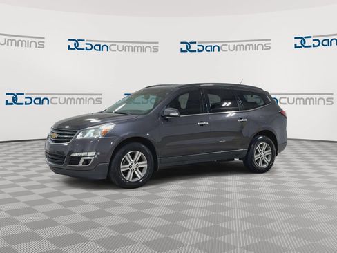 Used 2015 Chevrolet Traverse LT FWD image 4