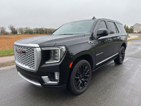 Used 2024 GMC Yukon Denali image 2