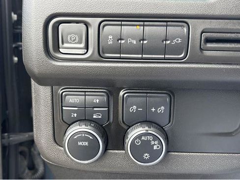 Used 2021 Chevrolet Tahoe LT AWD/4WD image 29