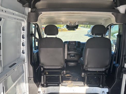 Used 2023 RAM ProMaster 2500 image 17