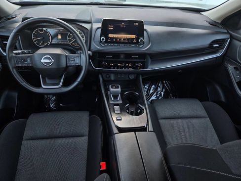 Used 2025 Nissan Rogue SV FWD image 13