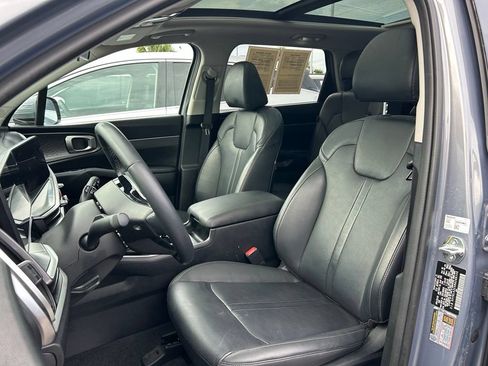 Used 2024 Kia Sorento S w/ Panoramic Sunroof Package FWD image 20