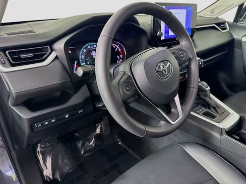 Used 2023 Toyota RAV4 XLE Premium AWD/4WD image 19