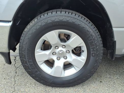 Certified 2023 RAM 1500 Big Horn AWD/4WD image 9