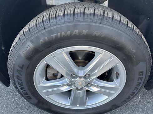 Used 2017 Chevrolet Trax LT w/ Sun & Sound Package image 14