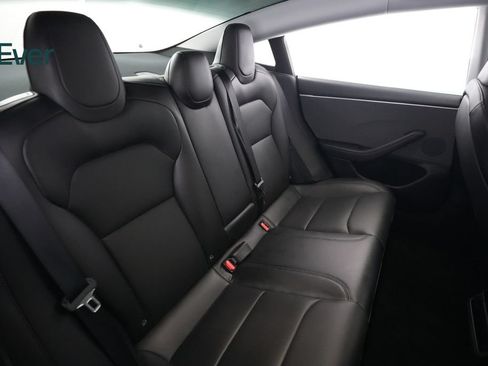 Used 2025 Tesla Model 3 Long Range RWD image 5