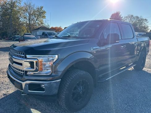 Used 2018 Ford F150 XLT w/ Equipment Group 302A Luxury image 2