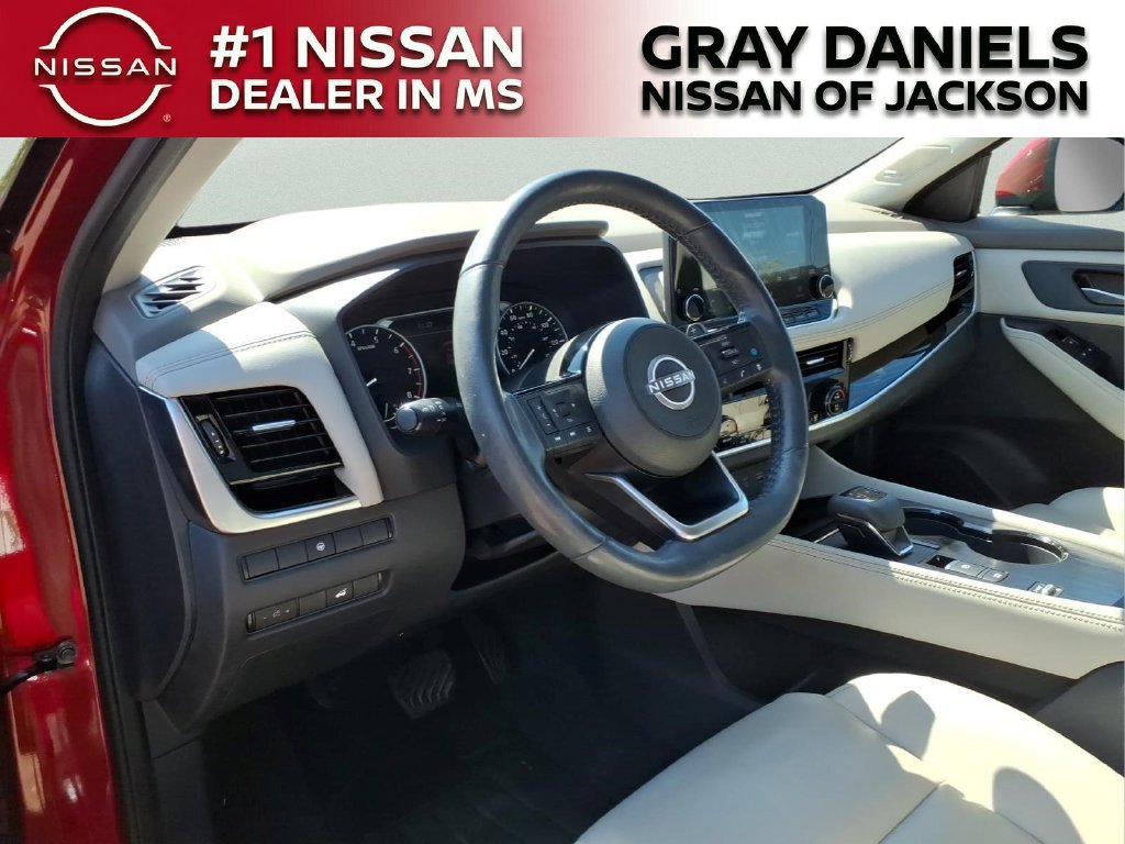 Used 2023 Nissan Rogue SL w/ SL Premium Package FWD image 11