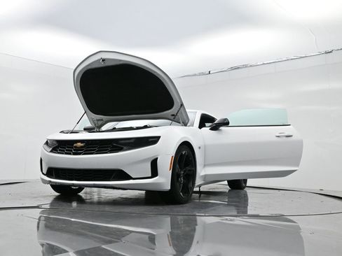 Used 2023 Chevrolet Camaro LT image 28