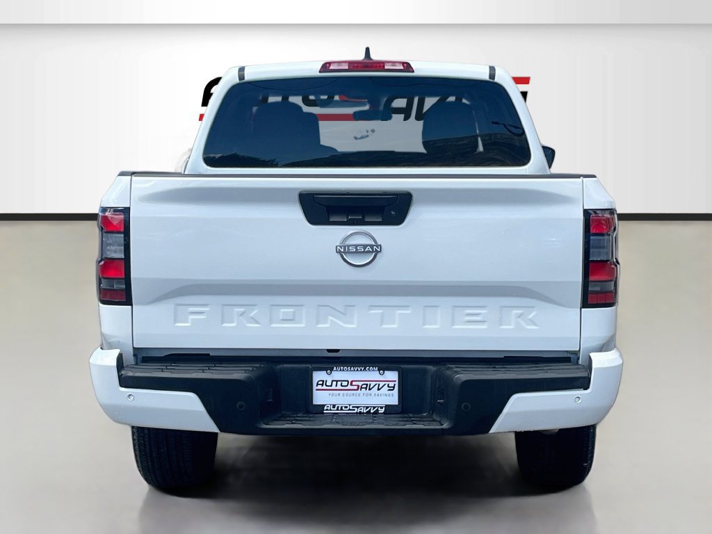 Used 2025 Nissan Frontier SV AWD/4WD image 6