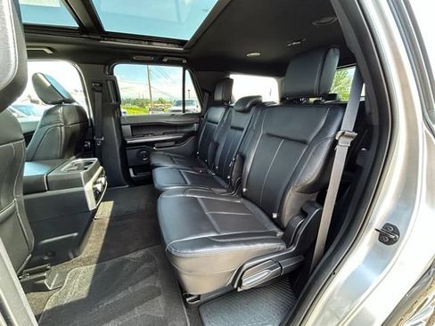 Used 2021 Ford Expedition XLT AWD/4WD image 40