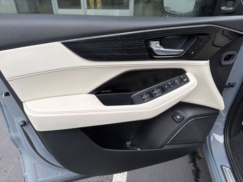 Used 2025 Acura MDX Type S image 14