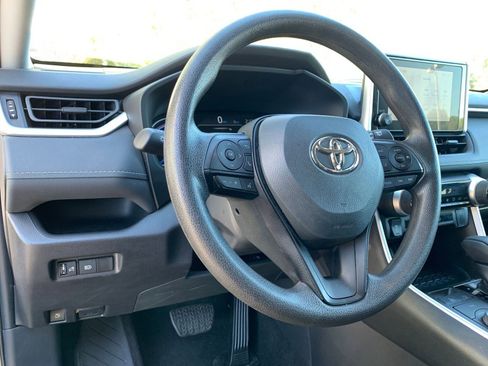 Used 2025 Toyota RAV4 LE image 33