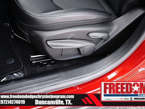 New 2026 Jeep Compass Latitude image 37